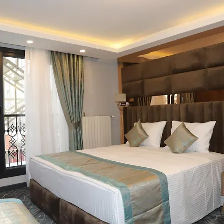 Hotel Grand Kavi