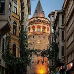 Grand Kavi