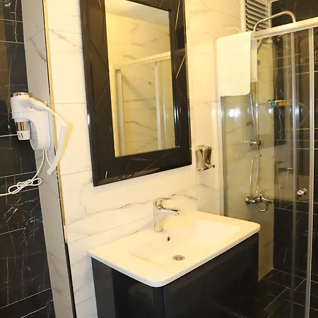 Hotel Grand Kavi