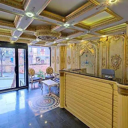 Hotel Grand Kavi