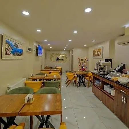 Hotel Grand Kavi