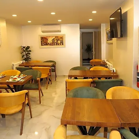 Hotel Grand Kavi