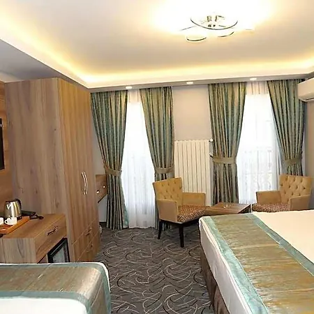 Grand Kavi