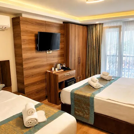 Grand Kavi Hotel