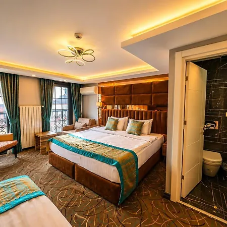 Hotel Grand Kavi