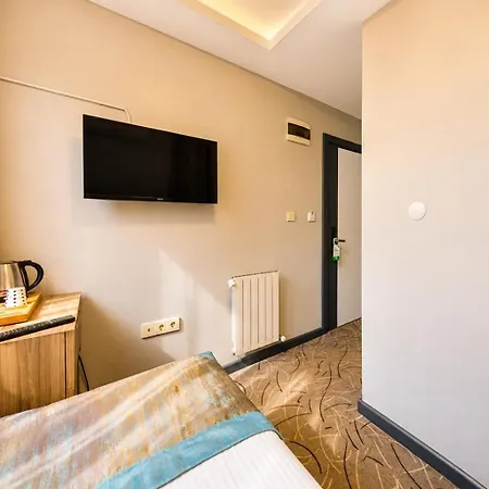 Hotel Grand Kavi 3*