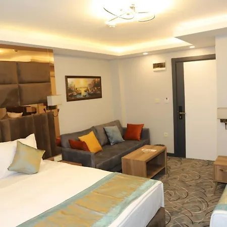 Hotel Grand Kavi 3*
