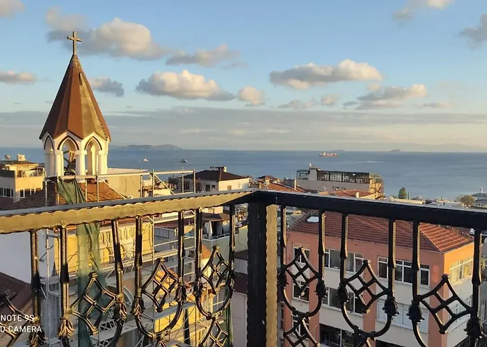 Grand Kavi Szálloda 3*