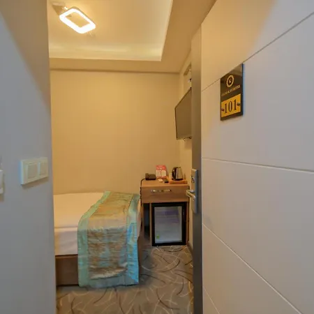 Hotel Grand Kavi 3*