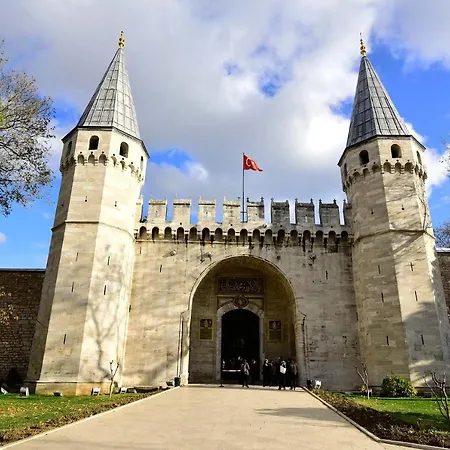 Hotel Grand Kavi Estambul