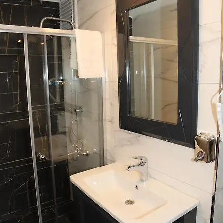 Otel Grand Kavi
